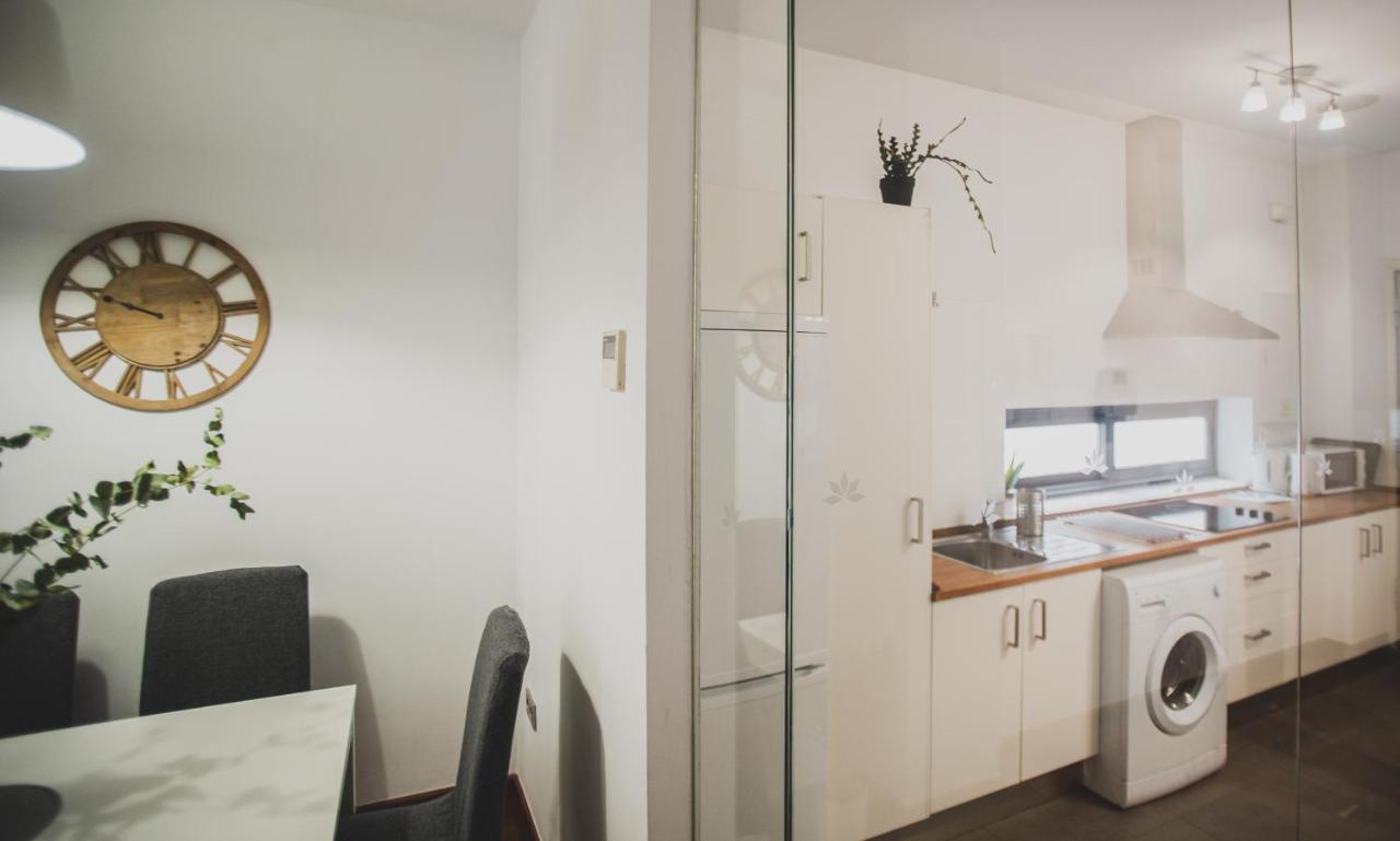 Azz Sevilla Torre De La Plata Apartamentos מראה חיצוני תמונה