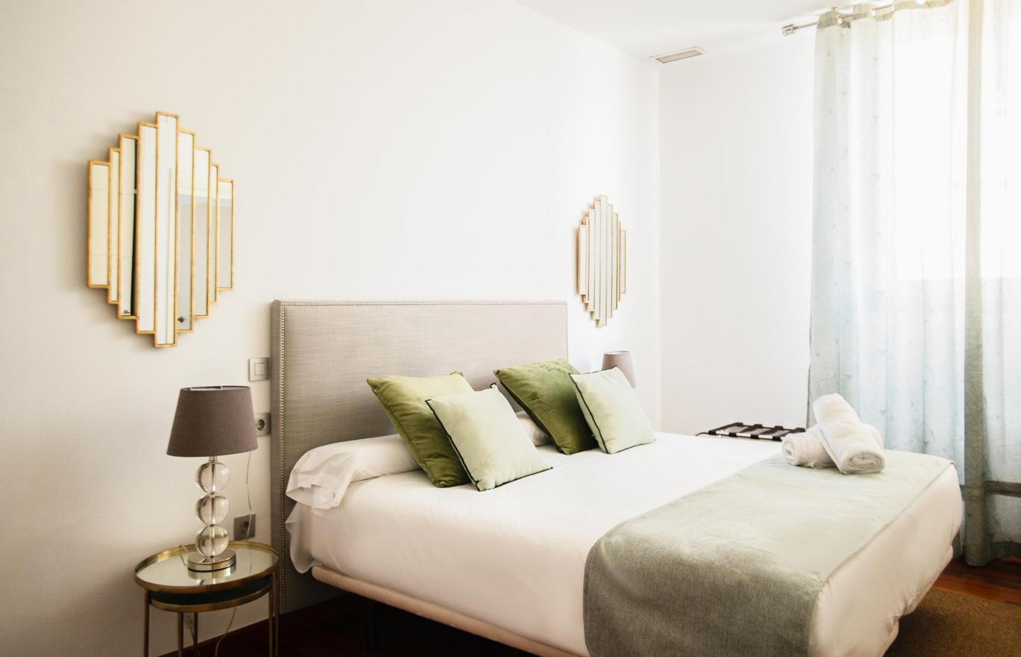Azz Sevilla Torre De La Plata Apartamentos מראה חיצוני תמונה